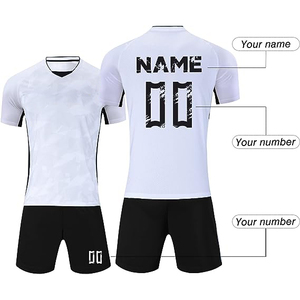 Uniforme de football personnalisé rouge et blanc avec des maillots de football thaïlandais noirs et verts - Product Image 2