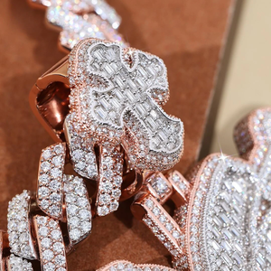 จี้เพชรโมอิสซาไนต์ VVS รุ่นลิมิเต็ดอิดิชั่น สไตล์ฮิปฮอป ประดับเงินแท้ 925 พร้อมตัวอักษรแบบกำหนดเอง งานฝังเพชรจากอินเดีย - Product Image 2