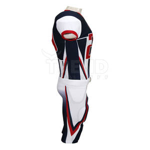 ชุดเครื่องแบบฟุตบอลของผู้ใหญ่ผ้าโพลีเอสเตอร์ XL ดีไซน์แบบกำหนดเองชุดพิมพ์ซับลิเมชันใหม่สำหรับทีม - Product Image 4