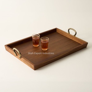 Plateau de service en bois au design exclusif Plateau de service de décoration de table pour fête de mariage Plateau de service de restauration avec poignée en métal - Product Image 1
