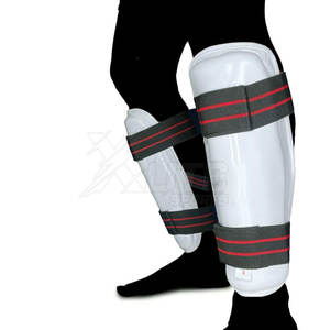 สนับแข้งหนังมืออาชีพที่มีดีไซน์ระบายอากาศได้ดีสวมใส่สบายวัสดุทนทานน้ำหนักเบาก่อสร้างป้องกันสูง - Product Image 4