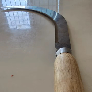 เคียวใบเหล็กด้ามไม้ - Product Image 1