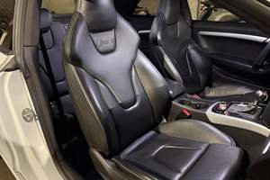 Audi RS5 Coupé 2013 Usado, 450-hp V8 AWD, Paquete Titanio, Propiedad de Dueño Occidental - Product Image 5