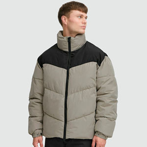 Chaqueta Acolchada de Invierno Internacional Outfitize con Exterior de Poliéster Importado - Product Image 1