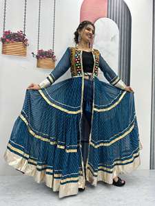 LAUNCHING NEW FESTIVE WEAR DESIGNER NAVRATRI SPECIAL <b>SHRUG</b> AND BLOUSE FABRIC COTTON WITH GAMTHI WORK - Product Image 4