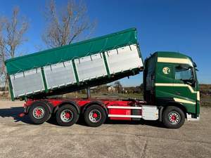 Nuevo/Usado VOLVO FH 500 8X4 Camión Volquete de 3 Lados con Motor Diésel de Servicio Pesado para Tráfico de Larga Distancia - Product Image 4