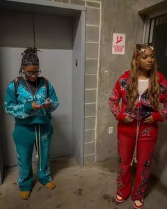 Chándales de calle personalizados de peso pesado Sun Faded fabricantes parche de lavado ácido apliques bordados recortados Boxy desgastado - Product Image 5