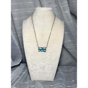 Collier Talia Benally Golden Hill avec perles en turquoise et argent sterling pour les occasions de mariage et de cadeaux - Product Image 3