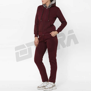 Chándal de lana suave para mujer con cuello con capucha Traje de jogging elegante Perfecto para ropa informal Traje cálido y cómodo para mujer - Product Image 2