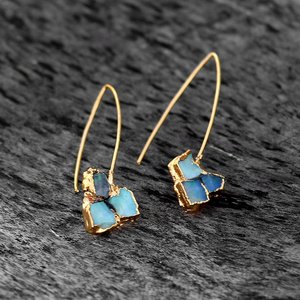 Boucles d'oreilles clous en opale de feu brute, argent sterling 925 plaqué or 14 carats, design unique et mignon, cadeau pour anniversaire ou fête - Product Image 5