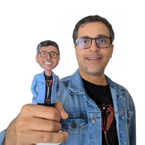 Figurine personnalisable, jouet en plastique élégant, jouet personnalisé - Product Image 2