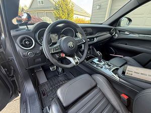 2023 AlfaR0me0 Stelvio Qua drifog lio LEFT LEATHER TURBO ENGINE <b>PANORAMIC</b> - Product Image 2