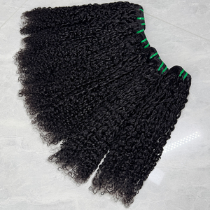 Extensions de cheveux humains noirs naturels, bouclés style pixie, texture complète, boucles serrées et douces, pour coiffures courtes et bouclées. - Product Image 5