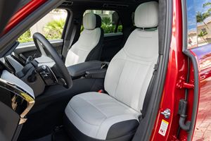 Range Rover Sport P530 Deer Valley Edition 2023 Usado en Excelentes Condiciones, 2,300 Millas, 1 de los 20 Modelos Deer Valley Edition, Motor Twin-Turbo de 523 hp - Product Image 4
