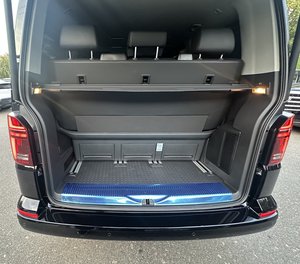 Excellent véhicule de transport familial et VIP d'occasion, multivan de luxe diesel LHD, bus urbain automatique, pour l'exportation mondiale - Product Image 1