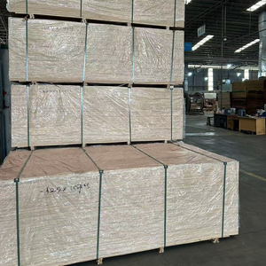 Contreplaqué en eucalyptus moderne pour la décoration intérieure du salon - Product Image 1