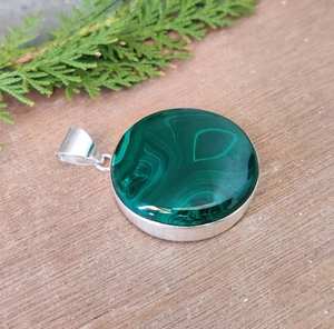Malachite Gemstone Pendentif en argent sterling 925 Pendentif rond en malachite Pendentif en pierre naturelle 100% Cadeau de Noël fabriqué à la main OEM - Product Image 5