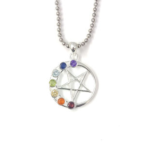 จี้หินชัคระ 5.8 กรัม พร้อมจี้ห้อยประดับอเมทิสต์แบบฝังขอบ - Product Image 1