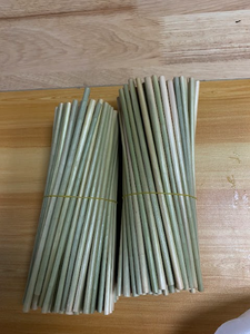 หลอดหญ้าทะเลธรรมชาติสำหรับการให้บริการอย่างยั่งยืนและการใช้ในอุตสาหกรรมเครื่องดื่ม - Product Image 2