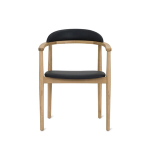 เก้าอี้รับประทานอาหารที่ทันสมัย เป็นมิตรกับสิ่งแวดล้อม ทนทาน พร้อมโครงไม้โค้งมน เบาะนั่งและพนักพิงกันน้ำ สำหรับบ้าน บาร์ และห้องอาหาร - Product Image 1