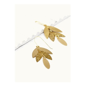 Boucles d'oreilles artisanales en laiton massif à vendre et boucles d'oreilles décoratives en laiton de haute qualité pour femmes taille personnalisée meilleur prix - Product Image 6