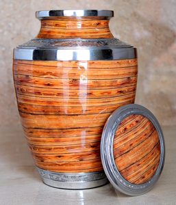 กระถางฝังอนุสรณ์ทำจากทองเหลืองหรูหราขนาดเต็ม10นิ้วสำหรับสัตว์เลี้ยงโกศโลหะมาตรฐานซัพพลายเออร์ที่ดีที่สุด - Product Image 2