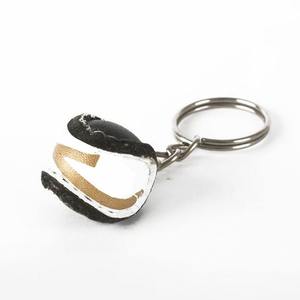 Porte-clés en caoutchouc personnalisé pour ballon de hurling GAA avec logo personnalisé, porte-clés durable de haute qualité, meilleur cadeau - Product Image 2