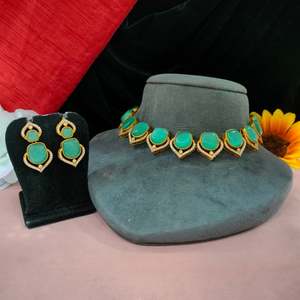 Bijoux en laiton de finition Premium-Ensemble de colliers en pierre de Moissanite avec diamant américain léger pour filles Colliers de mode - Product Image 4