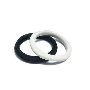 Prix de gros Bracelet de mode en résine fabriqué à la main Bracelet en résine de mode de luxe bijoux de qualité supérieure en résine - Product Image 1