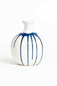 แจกันดอกไม้ทำด้วยมือทำจากเหล็กที่สร้างขึ้นด้วยวัสดุสองโทนสีที่หรูหราเป็นมิตรกับสิ่งแวดล้อมเน้นความสวยงามเหนือกาลเวลาในการตกแต่งภายใน - Product Image 2