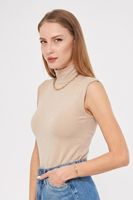 Venta al por mayor del fabricante: Top de punto de viscosa beige sin mangas con cuello simulado para mujer, ajuste regular, estilo casual básico.