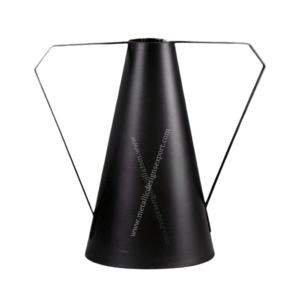 Jarrón de Piso Cónico de Metal Negro de Estilo Contemporáneo y Moderno con Asas Anchas, Hecho a Mano para Decoración del Hogar, Oficina o Eventos - Product Image 1