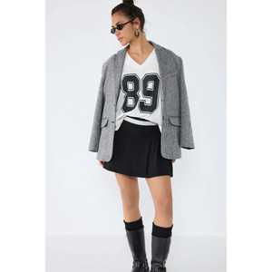 T-shirt en coton surdimensionné imprimé à col en V pour femme, 100% respirant, style Y2K, décontracté, col à nœud, coupe ample, pour les bébés - Product Image 3