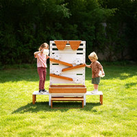 Table de jeu aquatique en bois d'extérieur avec roue à eau, toboggan et station d'activités sensorielles pour enfants d'âge préscolaire dans la cour