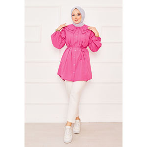 Camisa Hijab Fucsia con Doble Cuello y Cintura Ajustable con Cordón, Estilo Modesto - Product Image 4