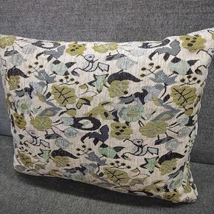 Wholesale Jacquard Modern Fabric Cushion Cover Polyester Luxury Comfortable Bed Rest Creamy Colored <b>Pillow</b> - Product Image 2