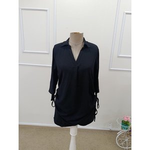 Robe courte en crêpe froissé à boutons sur le devant et froncée sur les côtés pour femme de Jane's, avec manches trois quarts, pour un usage quotidien décontracté - Product Image 5