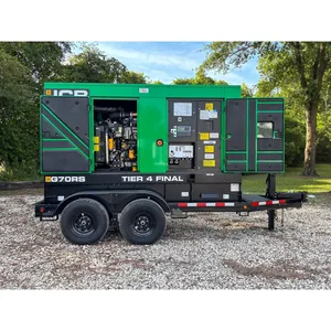 Groupe électrogène diesel industriel de 56 kW avec sélecteur de tension, remorquable, pour alimentation de secours commerciale - Product Image 3