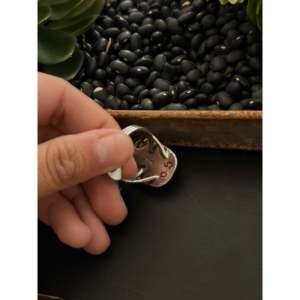 Anillo Navajo Hecho a Mano con Piedra Preciosa Turquesa Black Jack y Plata de Ley, Talla 10.5, Engaste Fino, Uso Diario - Product Image 5