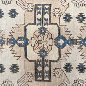 Tapis turc vintage 0,4x7,5 pi (12x229 cm), tapis oriental en laine bleue - Product Image 3