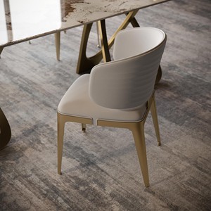 Chaises de salle à manger contemporaines en similicuir blanc et or avec pieds en métal - Meubles pour la maison - Product Image 2