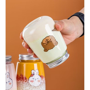 Botella en forma de U con logotipo personalizado, tarro de plástico PET con tapa de aluminio y agujero de pajita, Varios tamaños disponibles, fabricado en Vietnam - Product Image 4