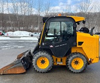 Gebrauchter JCB 1CX Raupentraktor mit Yunnei-Motor 80PS Nennleistung Front- & Hecklader mit Getriebe, Motor & Pumpe