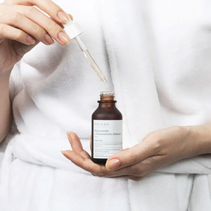 Suero de niacinamida + Chaenomeles Sinensis de Mary&May 30ml – Korean Skincare Australia - Product Image 2