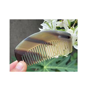 Peigne en corne de luxe Peignes à plis en buffle Peigne à poux en corne de buffle Noir et Blanc pour cheveux à la maison design simple - Product Image 3