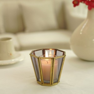 Portavelas de Metal Vintage Diseñado para Espacios Decorativos con Estilo Único y Cálida Iluminación Ambiental - Product Image 1