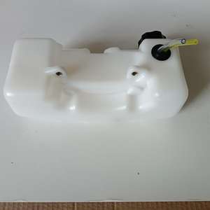 Um Hoge Kwaliteit Kleine 2-takt Motor Grastrimmer 139 Bosmaaier Onderdelen Brandstoftank - Product Image 2