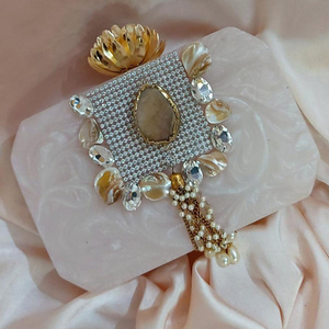 Trending Fashionwear Designer Ladies Resin Epoxy Clutch para usos nupciales Bolsa hecha a mano de resina epoxi - Product Image 5