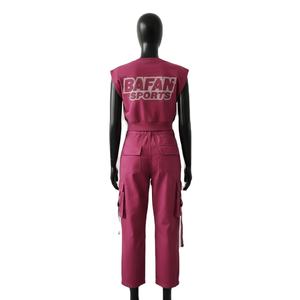 Ensemble haut court et pantalon cargo en twill de coton premium 240 GSM pour femme, toucher doux, couleurs unies, logo imprimé. - Product Image 2