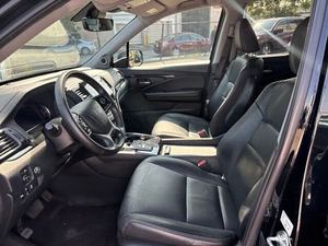 Honda Pilot Touring AWD 2022 con Asientos Traseros Tipo Capitán, Caja de Cambios Automática, Título Limpio, Sin Accidentes y con Bajo Kilometraje - Product Image 5